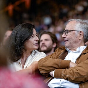 il a retrouvé l'amour en 2018 auprès d'Emmanuelle Garassino
Fabrice Luchini et sa compagne Emmanuelle Garassino lors de la cérémonie d’ouverture de la 15ème édition du Festival du film Lumière à Lyon, du 15 au 22 octobre 2023. Le festival rend, cette année, hommage à W.Wenders, cinéaste allemand qui recevra le lauréat d’honneur pour son oeuvre. Lyon le 14 octobre 2023. © Sandrine Thesillat / Panoramic / Bestimage