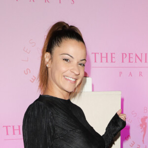 Denitsa Ikonomova (enceinte) - Photocall du 5ème gala de charité de l'association "Les Bonnes Fées" à l'occasion de la campagne mondiale "Octobre Rose" à l'hôtel Peninsula, Paris le 3 octobre 2024. A l'occasion de la campagne mondiale "Octobre Rose", l'hôtel Peninsula Paris lance son programme caritatif "Peninsula in Pink", dont les bénéfices de 254 400 Euros seront reversés à l'association "Les Bonnes Fées". © Coadic Guirec/Bestimage