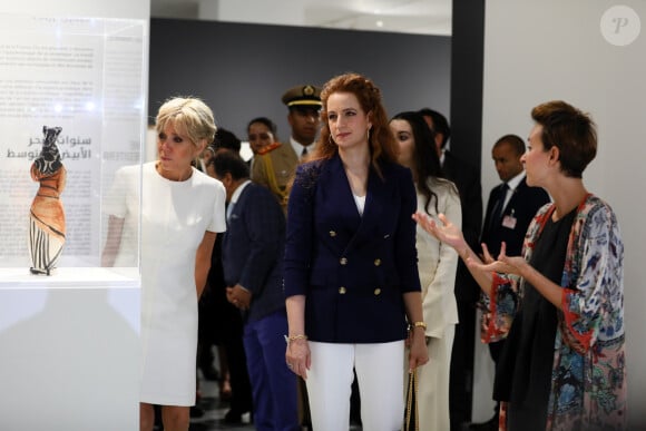 La première dame Brigitte Macron (Trogneux) et la princesse Lalla Salma du Maroc visitent l'exposition "Face à Picasso" au Musée Mohammed VI d'art moderne et contemporain de Rabat, Maroc, le 14 juin 2017. © Sébastien Valiela / Bestimage 