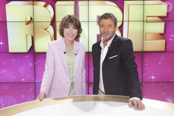 Bernard Montiel et Karen Cheryl sont de retour ce samedi 2 novembre
Exclusif - Karen Cheryl, Bernard Montiel - Enregistrement de l'émission "Les grands du rire", présentée par K.Chéryl et B.Montiel, diffusée le 2 novembre sur C8 © Jack Tribeca / Bestimage 