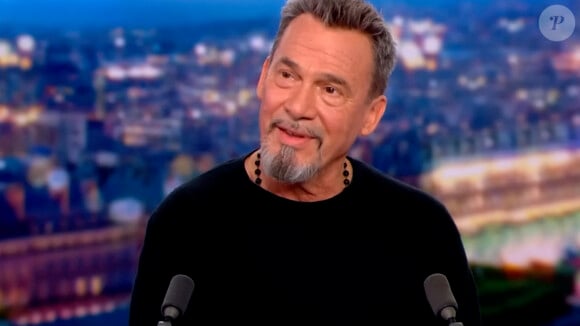 Florent Pagny, qui va beaucoup mieux, était l'invité de Gilles Bouleau aux 20 heures de TF1 le jeudi 16 novembre. © Captute TV TF1 via Bestimage  