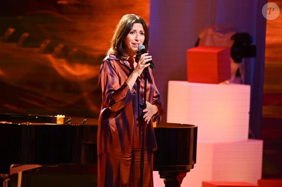 Ainsi que Karina Marimon, venue donner de la voix sur le plateau.
Exclusif - Karina Marimon - Enregistrement de l'émission "Vivement Dimanche" au Studio Gabriel à Paris, France, le 1er octobre 2024, présentée par M.Drucker et diffusée le 3 novembre sur France 3. © Guillaume Gaffiot/Bestimage