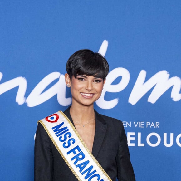 Les célébrités étaient nombreuses sur le tapis rouge de "Finalement" !
Eve Gilles (Miss France 2024) - Avant-première du film "Finalement" de C. Lelouch qui fête son 87ème anniversaire au Grand Rex à Paris le 30 octobre 2024. © Pierre Perusseau/Bestimage