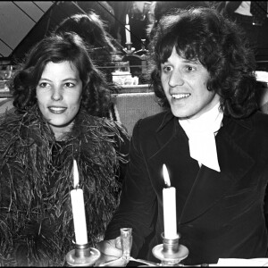 Gérard Lenorman a eu quatre enfants avec sa femme Caroline
Gérard Lenorman avec sa femme Caroline après sa première à l'Olympia