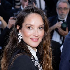  "Je veux que ma fille vive sa vie, qu'elle ne soit pas impactée par mon rythme, car je sais combien les enfants ont besoin d'un cadre."
Anaïs Demoustier (enceinte) - Montée des marches du film " Le comte de Monte-Cristo " lors du 77ème Festival International du Film de Cannes, au Palais des Festivals à Cannes. Le 22 mai 2024 © Jacovides-Moreau / Bestimage 