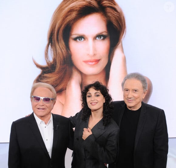 Exclusif - Orlando, Barbara Pravi et Michel Drucker - Enregistrement de l'émission Vivement dimanche en hommage à la chanteuse Dalida au studio Rive gauche , presentée par Michel Drucker . Diffusion sur France 3 le 10 novembre 2024. © Guillaume Gaffiot / Bestimage