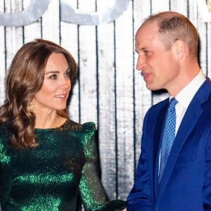 La duchesse de Cambridge, Kate Middleton, a fait le point sur son traitement et son rétablissement. Elle a terminé sa chimiothérapie et se concentre désormais sur le maintien d'un mode de vie sans cancer. Elle a partagé une vidéo dans laquelle on la voit, ainsi que le prince William et ses enfants, le prince George, la princesse Charlotte et le prince Louis.