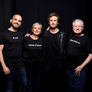 Et notamment à ce refuge familial 
Exclusif - Philippe Lacheau, Gérard Lacheau (père), Huguette Lacheau (mère) et Pierre Lacheau (frère) - Backstage - Enregistrement de l'émission "La Chanson secrète 9" à la Seine musicale à Paris, diffusée le 27 novembre sur TF1 à 21h05. © Gaffiot-Moreau / Bestimage 