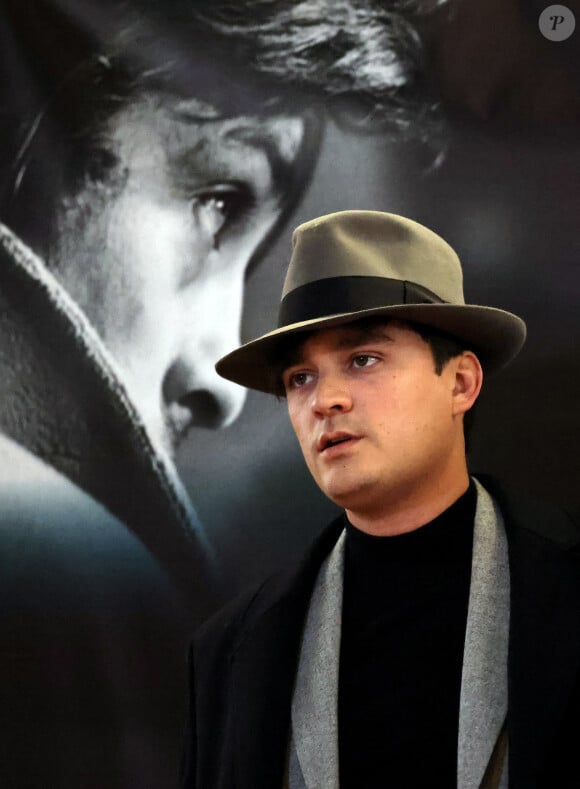 Exclusif - Alain-Fabien Delon au photocall de la soirée Ciné-concert symphonique "Alain Delon, le dernier Samouraï" au Palais des congrès à Paris le 8 novembre 2024 le jour de son anniversaire. © Jacovides / Moreau / Bestimage 