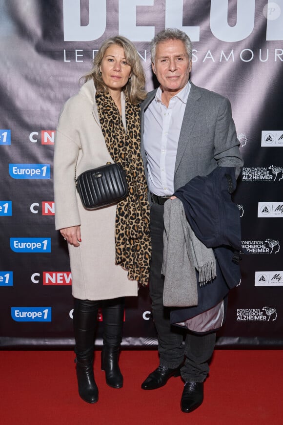 Exclusif - Laurent Olmedo et sa compagne Marion au photocall de la soirée Ciné-concert symphonique "Alain Delon, le dernier Samouraï" au Palais des congrès à Paris le 8 novembre 2024 le jour de son anniversaire. © Jacovides / Moreau / Bestimage 