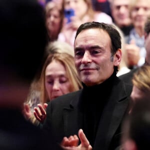 Exclusif - Anthony Delon lors de la soirée hommage Ciné-concert symphonique "Alain Delon, le dernier Samouraï" au palais des congrès à Paris le 8 novembre 2024 le jour de son anniversaire. Pour cette soirée, le chef d'orchestre Vahan Mardirossian a dirigé l'orchestre symphonique de Douai. © Jacovides / Moreau / Bestimage 