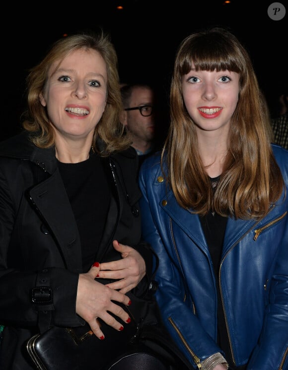 Karin Viard et sa fille Simone - People au défilé de mode Paul & Joe collection prêt-à-porter automne-hiver 2014/2015 à Paris, le 4 mars 2014. 