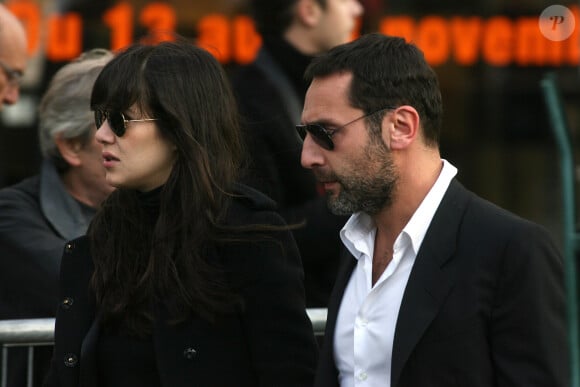 Archives - Mélanie Doutey et Gilles Lellouche aux obsèques de Jocelyn Quivrin au Temple de l'étoile à Paris le 21 novembre 2009 