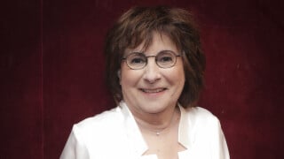 Le public de Marie-Paule Belle ne l'a pas remarqué mais... La chanteuse aux 50 ans de carrière ne va pas si bien qu'il n'y paraît