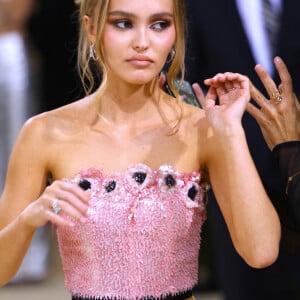 Lily Rose Depp au Metropolitan Museum of Art Costume Institute Benefit Gala 2021 à New York City, NY, USA le 13 septembre 2021.