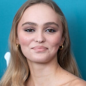 Lily-Rose Depp présente au Photocall de The King dans le cadre de la 76e Mostra de Venise le 02 septembre 2019.