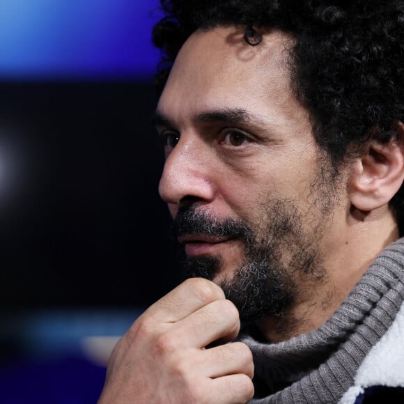 Tomer Sisley au photocall du 27éme Festival International du Film de Comédie de l'Alpe d'Huez, France, le 19 janvier 2024. © Dominique Jacovides/Bestimage 