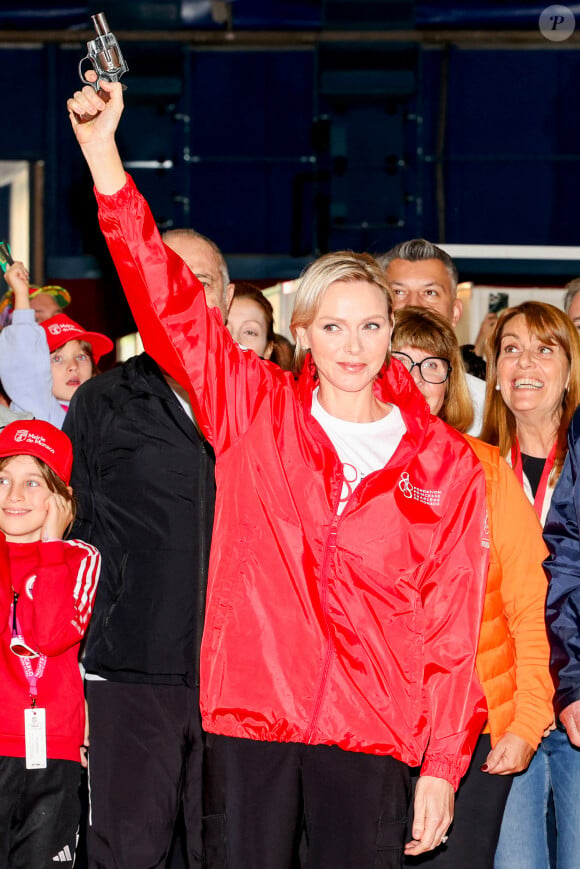 La princesse Charlene de Monaco a donné le départ de la 25eme No Finish Line à Monaco, le 16 novembre 2024