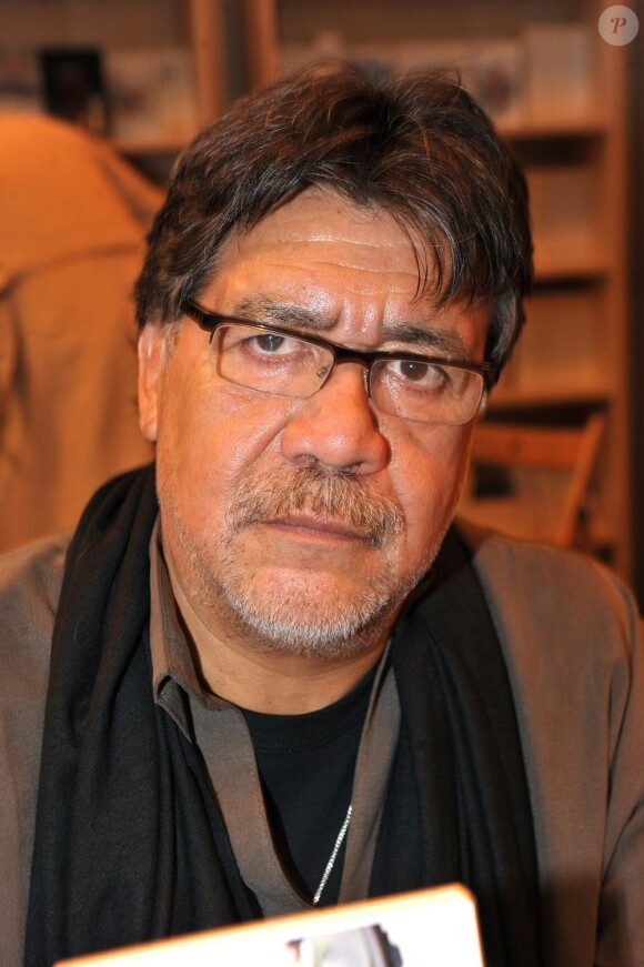 Luis Sepuvelda lors du Salon du Livre le 30 mars 2010