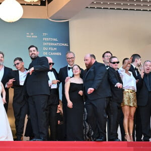 Céline Groussard, Arnaud Toupense, Alice Belaïdi, Ludovic Boul, Artus Solaro, Sofian Ribes, Clovis Cornillac, Mayane-Sarah El Baze, Marc Riso et Boris Pitoeff lors de la projection de 'Le Comte De Monte-Cristo' et du tapis rouge au Palais Des Festivals à Cannes, France, le 22 mai 2024 dans le cadre du 77ème Festival de Cannes. Photo par Nicolas Genin/ABACAPRESS.COM