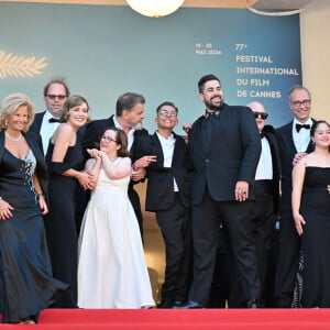 Céline Groussard, Arnaud Toupense, Alice Belaïdi, Ludovic Boul, Artus Solaro, Sofian Ribes, Clovis Cornillac, Mayane-Sarah El Baze, Marc Riso et Boris Pitoeff lors de la projection de 'Le Comte De Monte-Cristo' et du tapis rouge au Palais Des Festivals à Cannes, France, le 22 mai 2024 dans le cadre du 77ème Festival de Cannes. Photo par Nicolas Genin/ABACAPRESS.COM