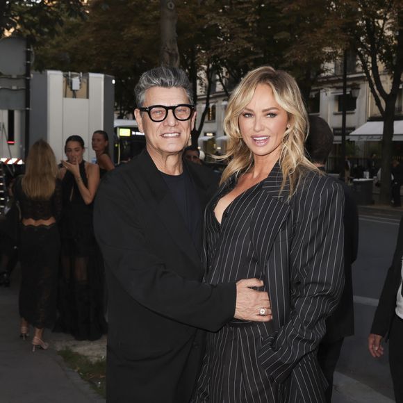 Marc Lavoine et Adriana Karembeu ne cachent plus leur amour
Marc Lavoine et sa compagne Adriana Karembeu arrivant au "Concerto pour la Paix" organisé par Omar Harfouch au Théâtre des Champs Élysées à Paris, France, le 18 Septembre 2024. © Perusseau / Tribeca / Bestimage 