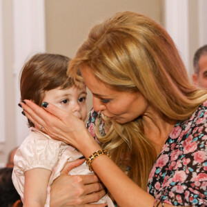 Exclusif - Adriana Karembeu, sa fille Nina Ohanian - Adriana reçoit la médaille Charles Aznavour à la soirée caritative organisée au Palais du Pharo, au profit de l'école arménienne Abovian. Marseille, le 26 octobre 2019. Adriana, son mari et leur fille sont invités d'honneur de la soirée organisée autour du thème de l'enfance par E.Melkonian et K.Khurshudyan. Adriana a reçu la médaille Charles Aznavour en présence de M.Vassal (présidente du conseil de la métropole d'Aix-Marseille-Provence et du conseil départemental des Bouches-du-Rhône), de R.Findykian et D.Gasparyan, maire de Echmiadzine, le "vatican arménien" et la première femme à devenir maire en Arménie. © Philippe Doignon / Bestimage