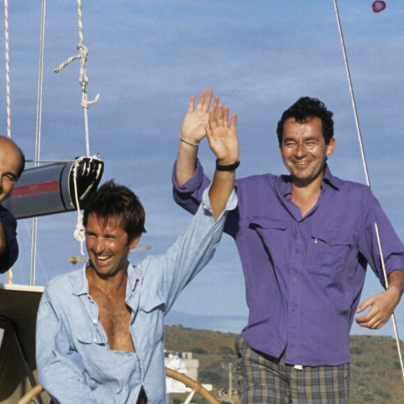 Archives - No Web - Sur le tournage de "Mon Zénith à moi au Vénézuela", en pleine mer, l'ile dans le fond. © Alain Canu via Bestimage