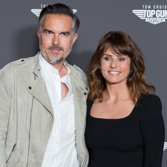 Maxime Chattam et Faustine Bollaert sont en couple depuis 14 ans.Maxime Chattam et son épouse Faustine Bollaert assistent à l'avant-première du film 'Top Gun Maverick' à l'UGC Normandie à Paris à Paris, France. Photo par Nasser Berzane/ABACAPRESS.COM