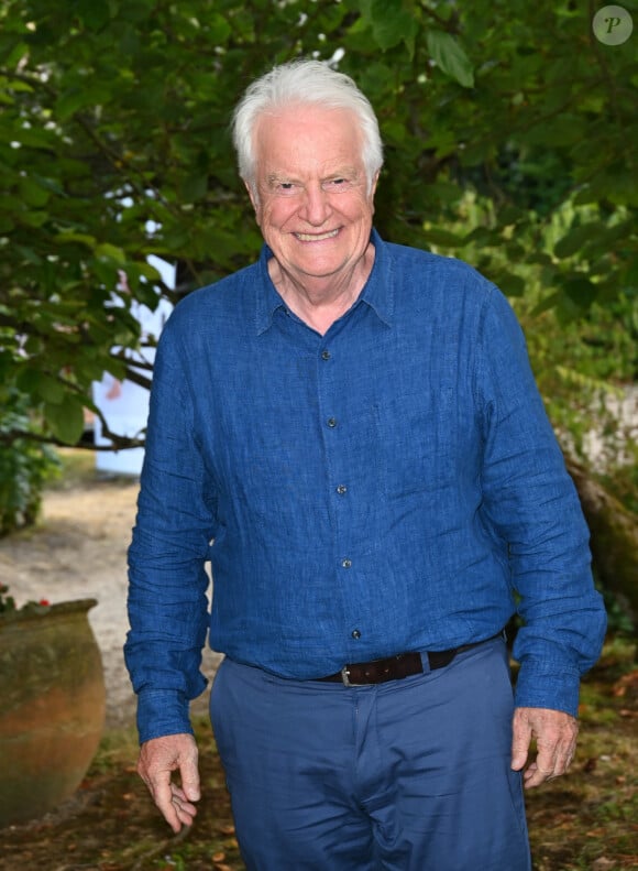 André Dussollier considère que l'amour évolue avec l'âge et qu'il faut savoir l'adapter à ses besoins...
André Dussollier (acteur et président du jury) au photocall du film "Le Tigre et le Président" lors du 15ème festival du film francophone de Angoulême le 25 août 2022. © Coadic Guirec / Bestimage 