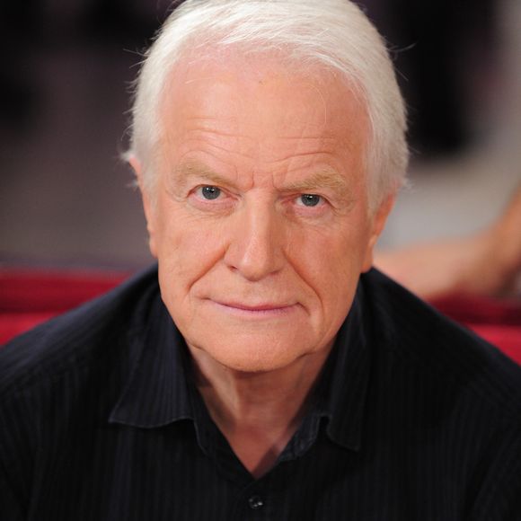 Bien que l'acteur ne précise pas si son couple est toujours d'actualité, le choix de vivre séparément leur permet de conserver un équilibre et une harmonie...
Andre Dussollier lors de l'enregistrement de l'emission Vivement Dimanche a Paris, France, le 14 octobre 2009. Photo Max Colin/ABACAPRESS.COM