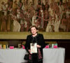 C'est très jeune qu'elle commence sa carrière, d'abord en tant que journaliste, jusqu'à devenir une romancière connue à travers le monde. 
Barbara Taylor Bradford à la "Romantic Novelists Association's Romantic Novel of the Year awards" au Whitehall Place, à Londres.