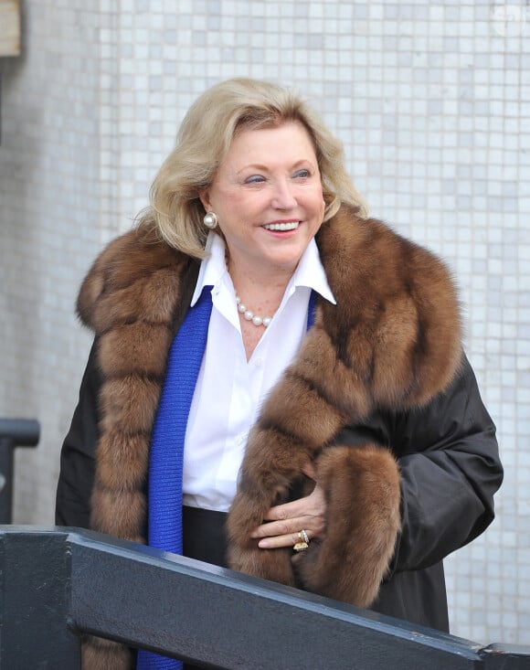 Barbara Taylor Bradford vue aux ITV studios avant d'enregistrer "The Titchmatchmarsh Show" à Londres.