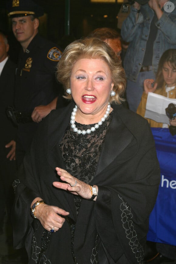 Barbara Taylor Bradford à la première de "Cat on A Hot Tin Roof", à Broadway, à New York.