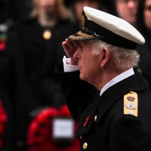 Le roi Charles III d'Angleterre honore les disparus des deux guerres mondiales lors de la cérémonie Remembrance Sunday ( Dimanche du souvenir ) au Cénotaphe à Londres - 10 novembre 2024.