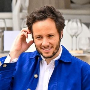 Le chanteur Vianney à la reconnaissance du prix Barnes lors de la 10ème édition du "Longines Paris Eiffel Jumping" à la Plaine de Jeux de Bagatelle à Paris, France, le 22 juin 2024. © Perusseau-Veeren/Bestimage 