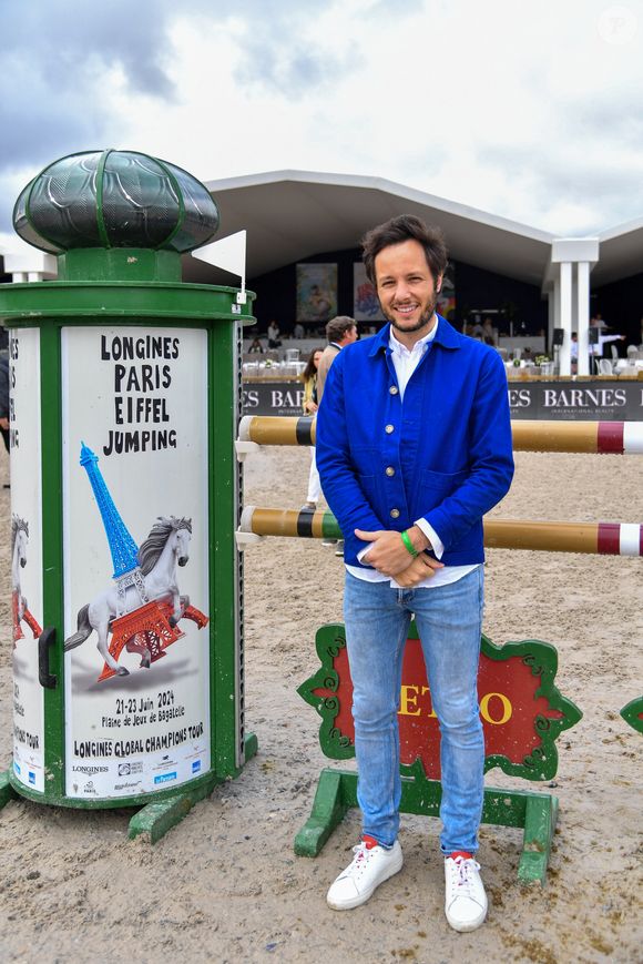 Le chanteur Vianney à la reconnaissance du prix Barnes lors de la 10ème édition du "Longines Paris Eiffel Jumping" à la Plaine de Jeux de Bagatelle à Paris, France, le 22 juin 2024. © Perusseau-Veeren/Bestimage 