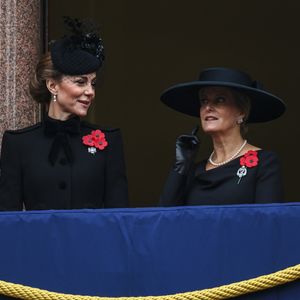 Catherine Kate Middleton, princesse de Galles et Sophie Rhys-Jones duchesse d'Edimbourg honorent les disparus des deux guerres mondiales lors de la cérémonie Remembrance Sunday ( Dimanche du souvenir ) au Cénotaphe à Londres - 11 novembre 2024.