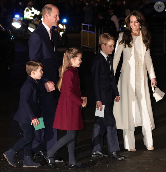 Le prince William, prince de Galles,Catherine (Kate) Middleton, princesse de Galles, Le prince George de Galles,La princesse Charlotte de Galles, La princesse Charlotte de Galles - Traditionnel concert de Noël "Together At Christmas" à l'abbaye de Westminster à Londres le 8 décembre 2023. 