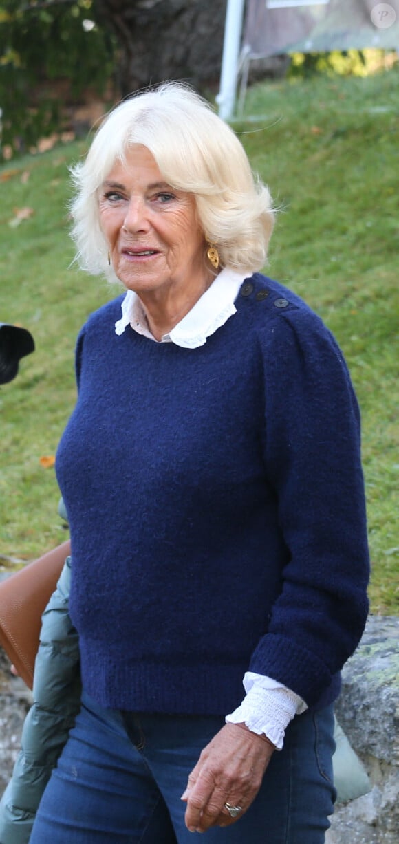 Camilla Parker-Bowles, reine consort d'Angleterre au Braemar Literary Festival où son fils Tom Parker-Bowles a fait une lecture - 21 September 2024.