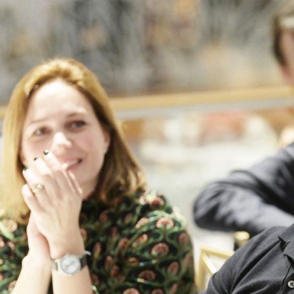 Jean Dujardin et sa femme Nathalie Péchalat (nouvelle présidente de l'association "Premiers de Cordée") - Dîner de charité Breitling à la Samaritaine pour l’association "Premiers de Cordée" à Paris le 4 avril 2024. © Rachid Bellak/Bestimage