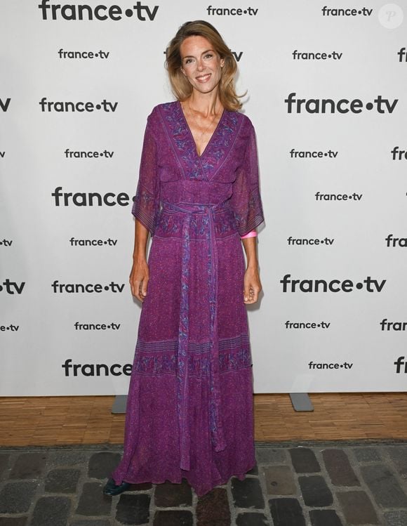 Julie Andrieu au photocall pour la conférence de presse de rentrée de France TV à la Grande Halle de la Villette à Paris, France, le 6 juillet 2022. © Coadic Guirec/Bestimage