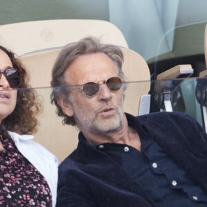 Des souvenirs compliqués pour l'acteur
 
Delphine Horvilleur et son compagnon Stéphane Freiss - Célébrités dans les tribunes des Internationaux de France de tennis de Roland Garros 2024 à Paris. Le 5 juin 2024 © Moreau-Jacovides / Bestimage