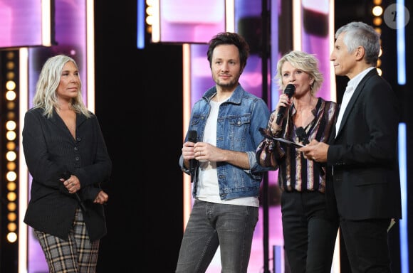 Zazie, Vianney, Sophie Davant et Nagui - Les personnalités se mobilisent lors de la 37ème édition du Téléthon sur le plateau de France 2, avec pour parrain Vianney. Le 8 décembre 2023. © Coadic Guirec / Bestimage