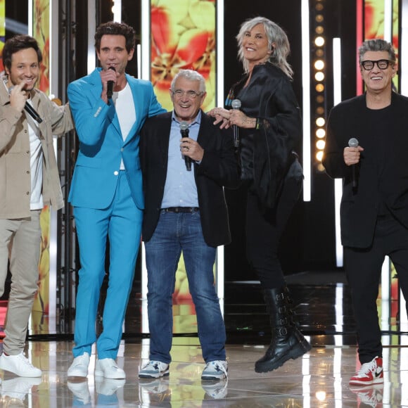 Vianney, Michel Boujenah, Mika, Marc Lavoine et Zazie - Les célébrités se mobilisent pour la 38ème édition du Téléthon dans les studios de France 2 à Paris, le 29 novembre 2024. © Coadic Guirec / Bestimage