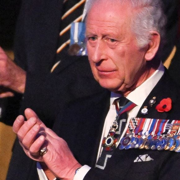 Le roi Charles III d'Angleterre - La famille royale du Royaume Uni assiste au Festival du souvenir (Festival of Remembrance) au Royal Albert Hall, Londres le 9 novembre 2024. © Chris Ratcliffe / Pool / Julien Burton via Bestimage