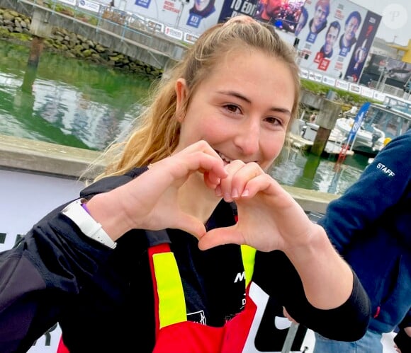 Violette Dorange 23 ans benjamine du VG - Les skippers avant la départ de la 10ème édition du Vendée Globe 2024 aux Sables d'Olonne le 10 novembre 2024. © Fabien Faure / Bestimage