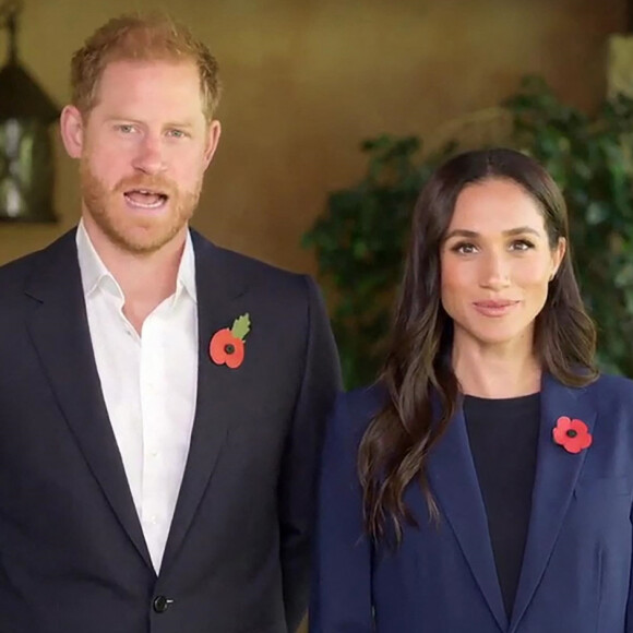 Contrairement au prince William et à Kate Middleton, Meghan Markle et le prince Harry ne fêteront pas Noël avec la famille royale. 
Le prince Harry, duc de Sussex et Meghan Markle, duchesse de Sussex dans un message vidéo à la Conférence ministérielle mondiale inaugurale sur la violence contre les enfants en Colombie