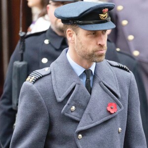 Le prince William prince de Galles honore les disparus des deux guerres mondiales lors de la cérémonie Remembrance Sunday ( Dimanche du souvenir ) au Cénotaphe à Londres - Photo ©Alpha Press