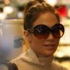 Jennifer Lopez en pleine séance shopping à Beverly Hills le 1er avril 2010